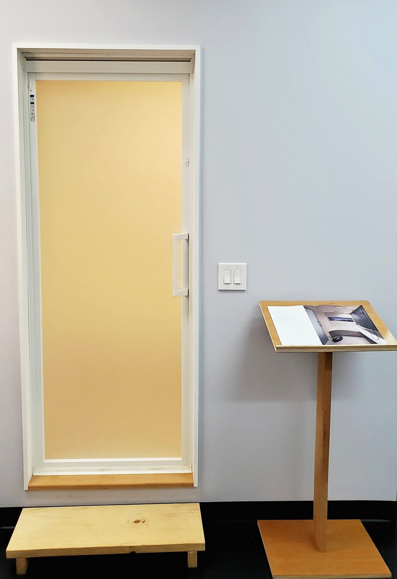 Temple City店ショールーム（入口）